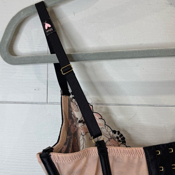 Victoria’s Secret | Very Sexy Lace Floral Bra Size 32DD - Picture 6 of 7